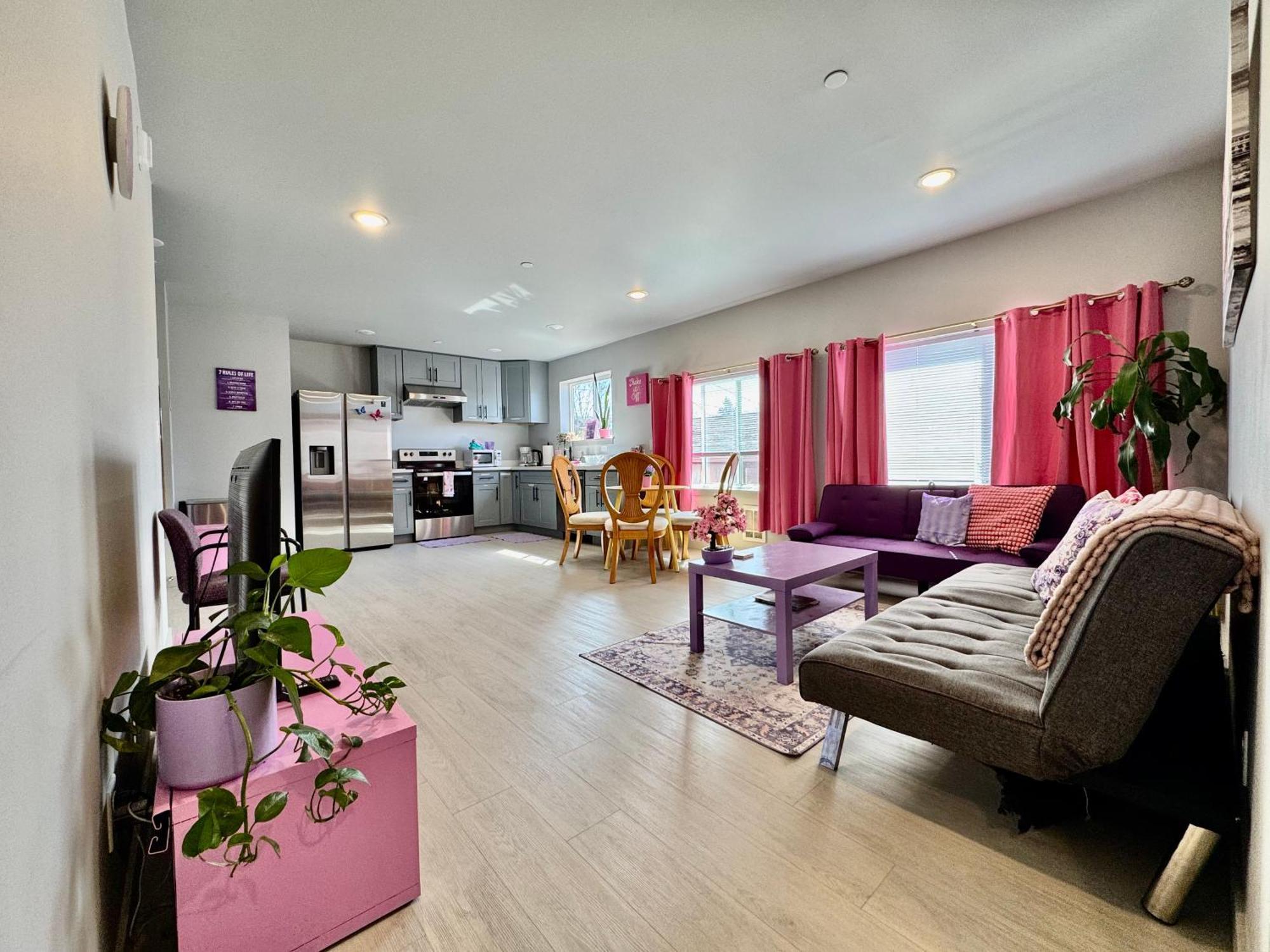 Seattle Alki Oasis: Modern Apartment Near Beach & Downtown Exterior photo