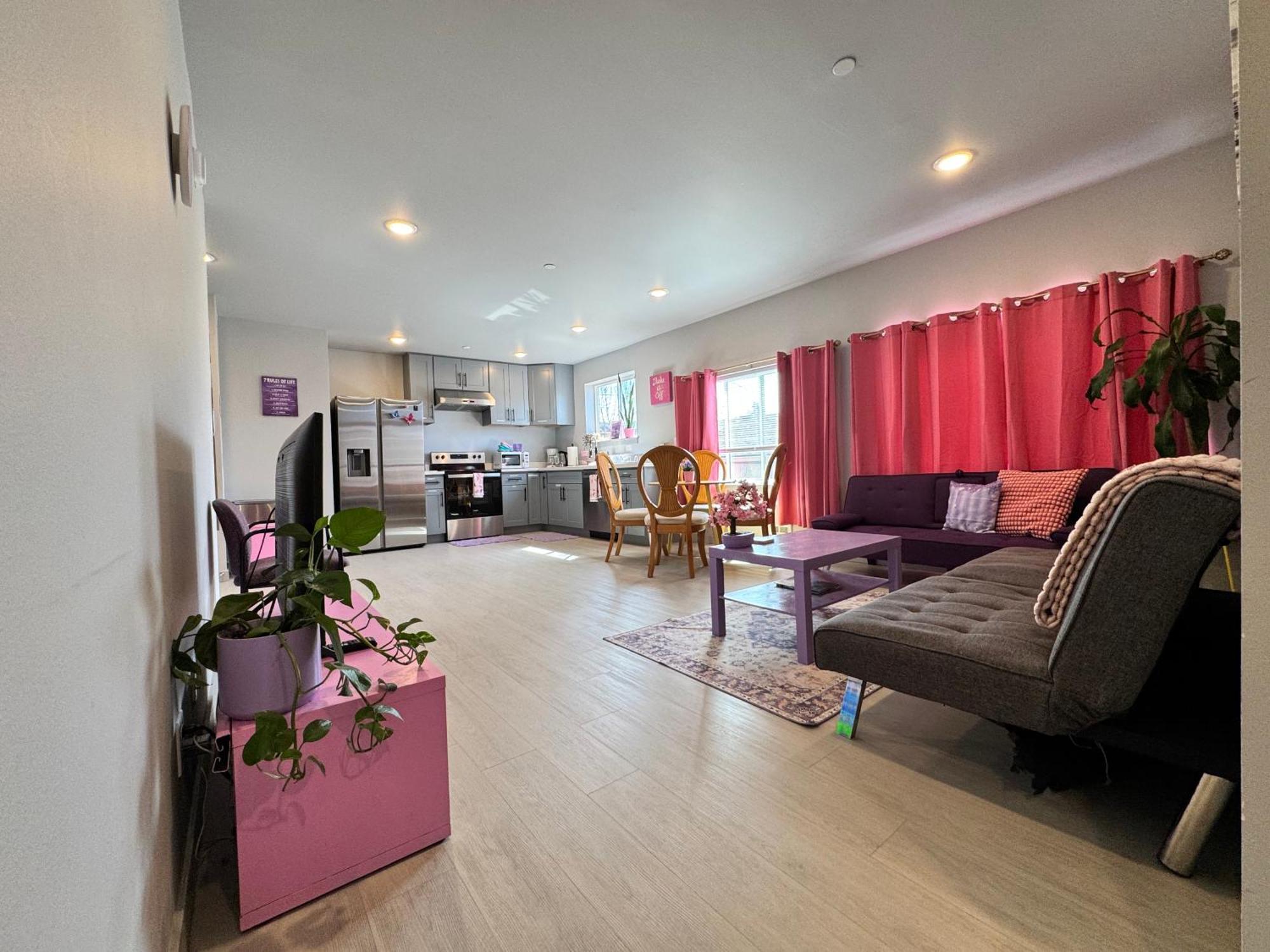 Seattle Alki Oasis: Modern Apartment Near Beach & Downtown Exterior photo
